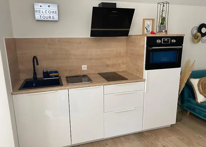 Trog'love: Balneo Detente Dans Troglodyte טור