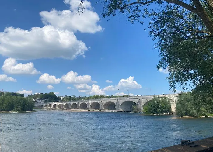 Trog'love: Balneo Detente Dans Troglodyte Daire