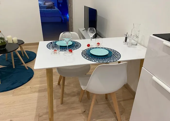 Trog'love: Balneo Detente Dans Troglodyte