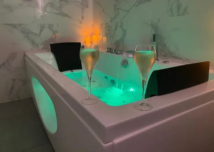 Apartament Trog'love: Balneo Detente Dans Troglodyte *