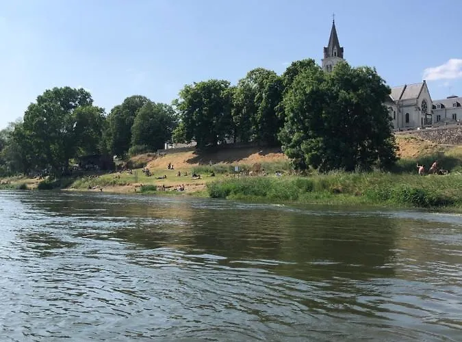 Apartament Trog'love: Balneo Detente Dans Troglodyte