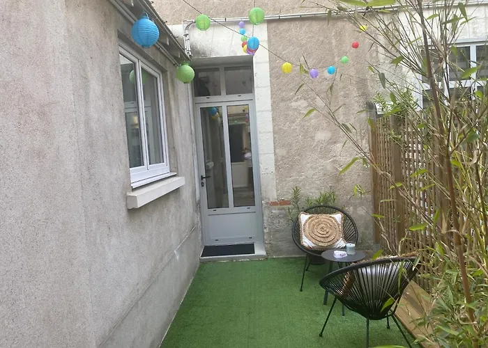 Trog'love: Balneo Detente Dans Troglodyte