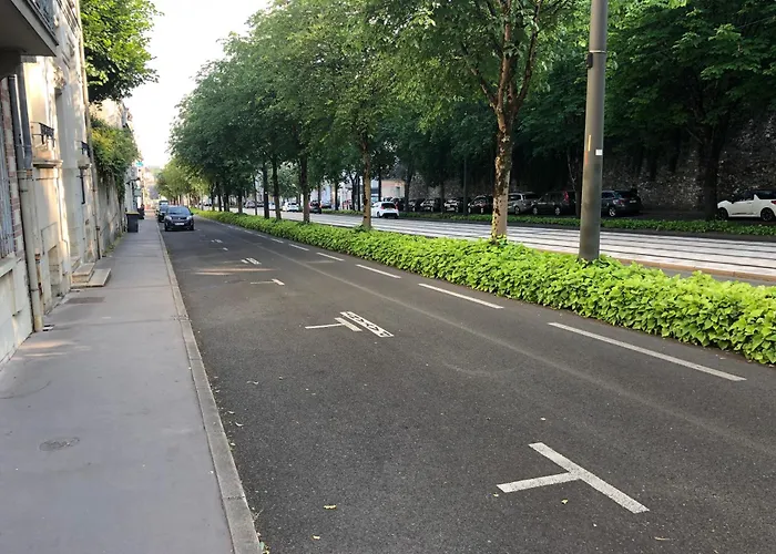 Trog'love: Balneo Detente Dans Troglodyte