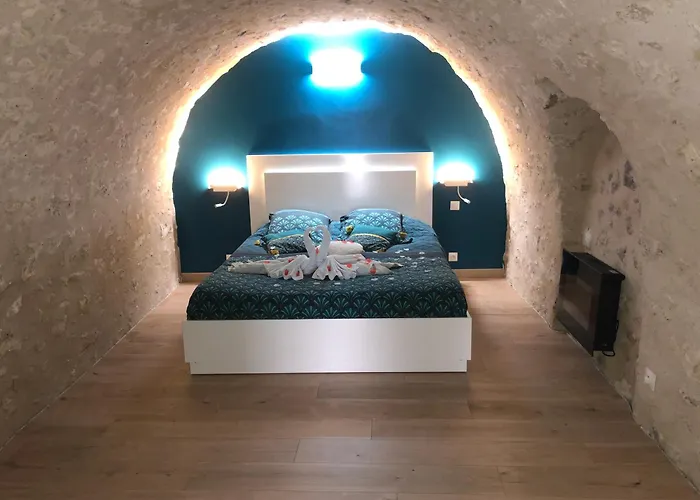 Trog'love: Balneo Detente Dans Troglodyte Tours